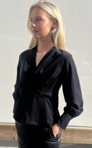 LAUREL CREPE PEPLUM TOP BLACKOUT FRENCH CONNECTION