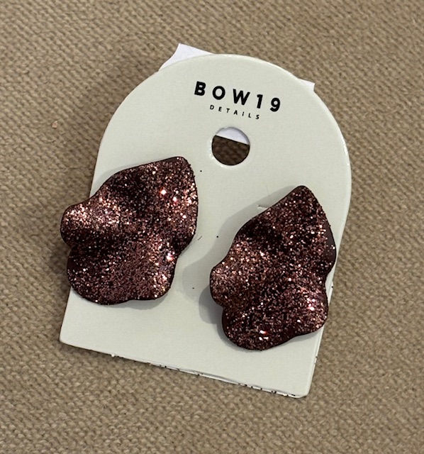 LIP EARRINGS SMALL BROWN GLITTER BOW19