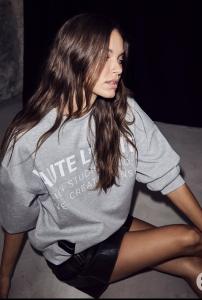 STUDIO LOGO SWEAT GREY MELANGE/WHITE HAUTE L'AMITIÉ