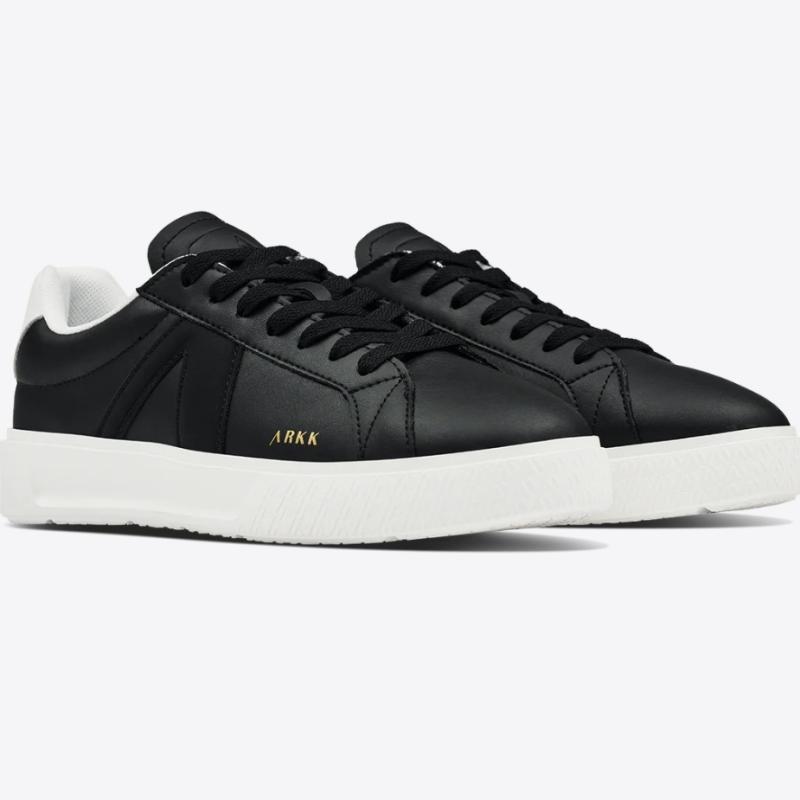 ESSENCE SNEAKER BLACK ARKK