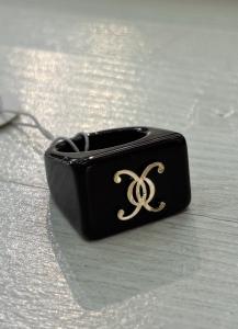 ESME LOGO RING DARK BROWN BOW19