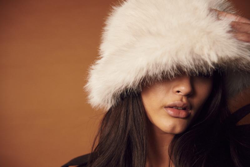 ANAIS BUCKET HAT OFFWHITE BOW19