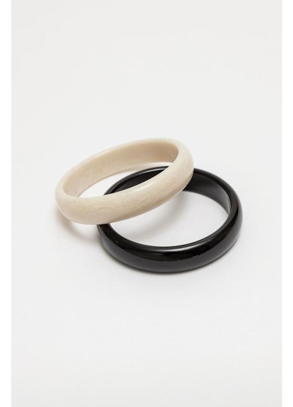 BANGLE SET 2 BLACK/WHITE BOW19