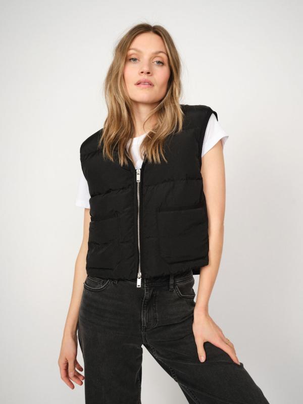 MMMANJA DOWN VEST BLACK MOSMOSH