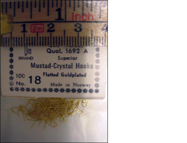 Mustad 1692A No.18 Crystal