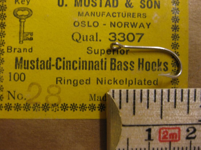 Mustad 3307 No.2(28) Cincinnati Bass