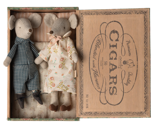 Maileg – Mormor och morfar mus i cigarrask, möss i cigarrlåda