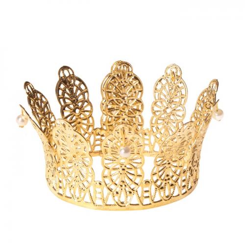 Prinsesskrona i guld med pärlor