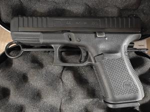 Glock 44 .22lr - Bra skick - inklusive hölster