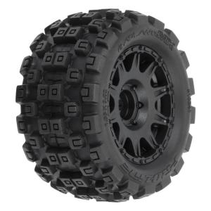 Däck o Fälg Badlands 1/18 MX 1.85" Limmade på Black Raid Fälgar