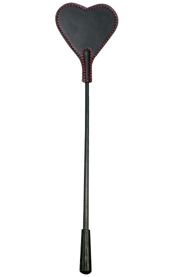 Klassiskt ridspö som är lite kortare med ett hjärta i toppen.