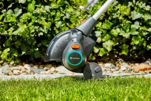 Trimmer ComfortCut 23/18V P4A komplett (2,5Ah batteri + stan
