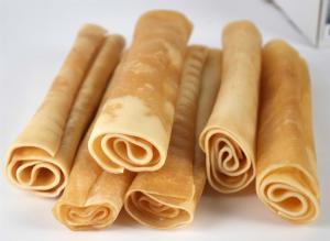 2Pets Nordisk Tuggrulle Nöt M 18cm