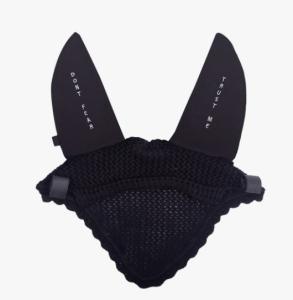 Ridhuva ''Don't fear, trust me'' Svart