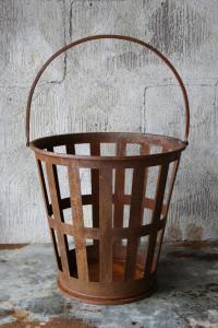 Hink/Vedkorg 35x76cm rostig