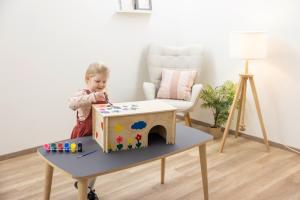 Smådjurshus Med Färger & Pensel 50x29x24cm