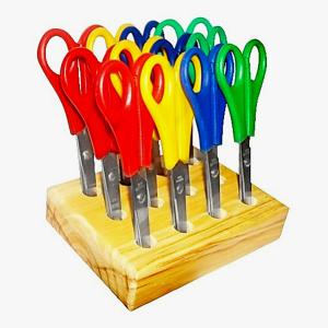 Saxställ med 12 st saxar