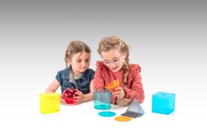 Geometriskt volymset ´6 olika färger´