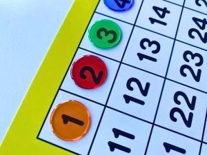 Hundrarutan med transparenta counters