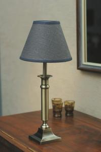 Lampfot Rikard Antikmässing 32cm Oriva