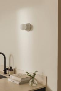 Vägglampa/Plafond IP44 Vit Marmor Globen Lighting Torrano 13cm