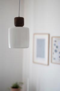 Taklampa Pendel Glas Vit Globen Lighting Dot 23cm