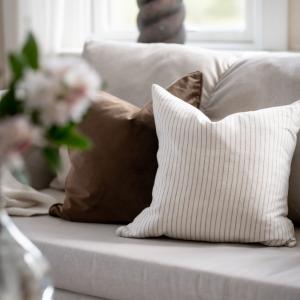 Kuddfodral Sammet Elise 45x45cm Brun Svanefors