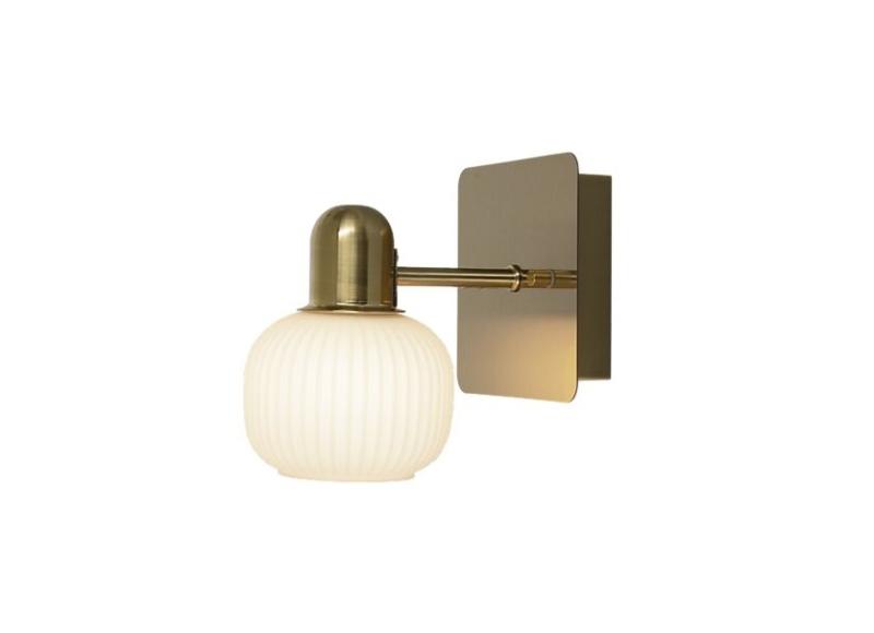 Aneta Lighting Messina Vägglampa Mässing/Opalvit at lavanille