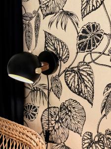 Vägglampa Svart Aneta Lighting Bow