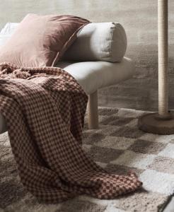 Boel & Jan Nefelli Pläd Rost 130x170cm