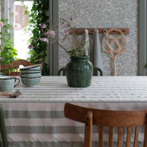 Bordsduk Amalia Randig Lindgrön 140x300cm Fondaco