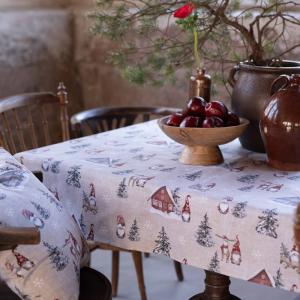 Bordsduk Jul Röd Fondaco Harald 145x250cm