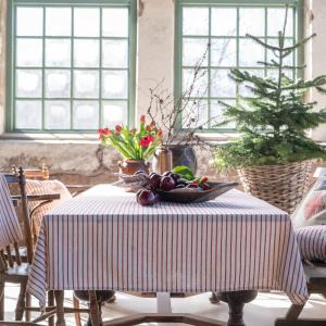 Bordsduk Randig Röd Fondaco Tina 145x300cm