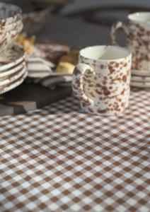 Bordsduk Rutig Brun Fondaco Freja 140x300cm