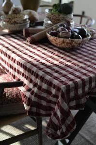 Bordsduk Rutig Vinröd Fondaco Lisa 140x250cm