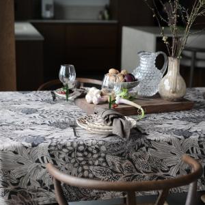 Bordsduk Svart Fondaco Farah 140x300cm