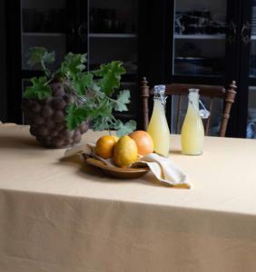 Bordsduk Vide Gul 140x300cm Fondaco