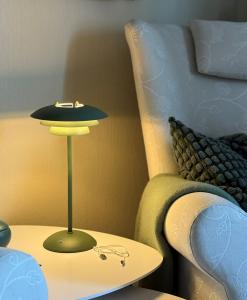 Portabel Bordslampa Epsilon Grön 37cm Aneta Lighting