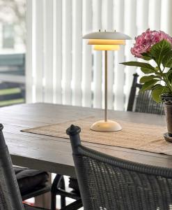 Portabel Bordslampa Epsilon Vit 37cm Aneta Lighting