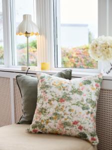 Bordslampa Offwhite/Grön PR Home Wera 47cm