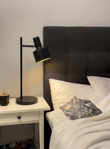 Bordslampa Svart Aneta Lighting Ferdinand 53cm