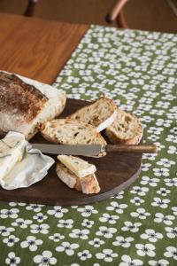 Bordslöpare Belle Amie Mörkgrön 45x150cm Almedahls