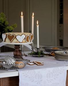 Bordslöpare Oblekt Ekelund Elegans 35x120cm