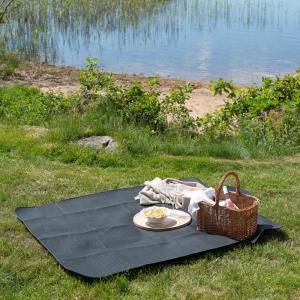 Picknickpläd Svart 130x150cm Borganäs of Sweden