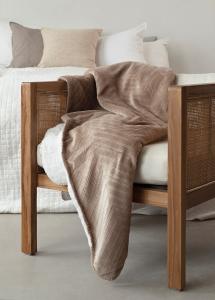 Borganäs of Sweden Pläd Sherpa 130x170cm Beige