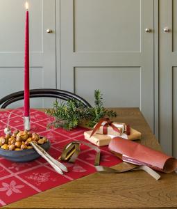 Ekelund Adventruta Bordsduk Röd 80x80cm