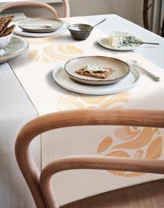 Ekelund Angelica Bordslöpare Gul 35x120cm