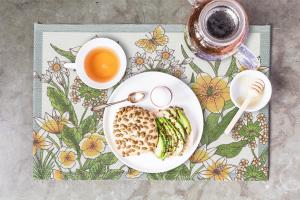 Bordstablett Gul Ekelund Daffodil 35x48cm