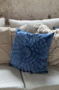 Kuddfodral Sammet Cilla Kornblå 47x47cm Fondaco