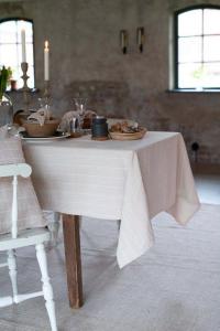 Fondaco Lucas Bordsduk Offwhite 140x300cm